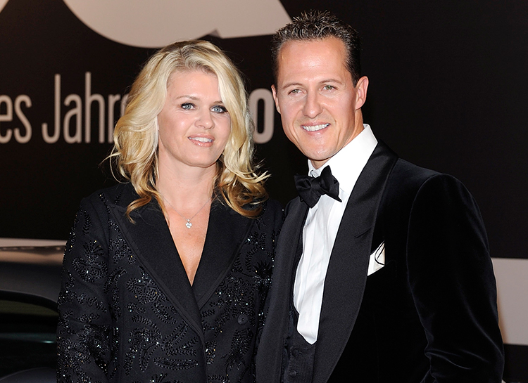 СМИ: Михаэль Шумахер готовится к операции с использованием стволовых клеток Звезды,Новости о звездах