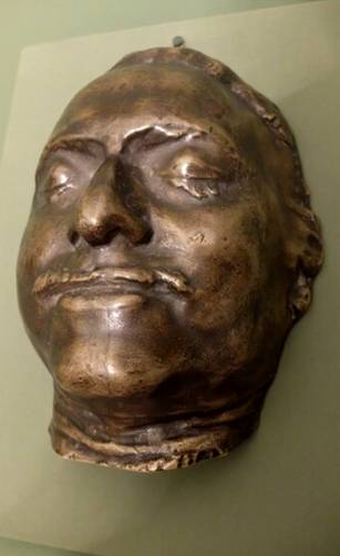  “Пьяный сифилитик Петр со своими шутами…” 