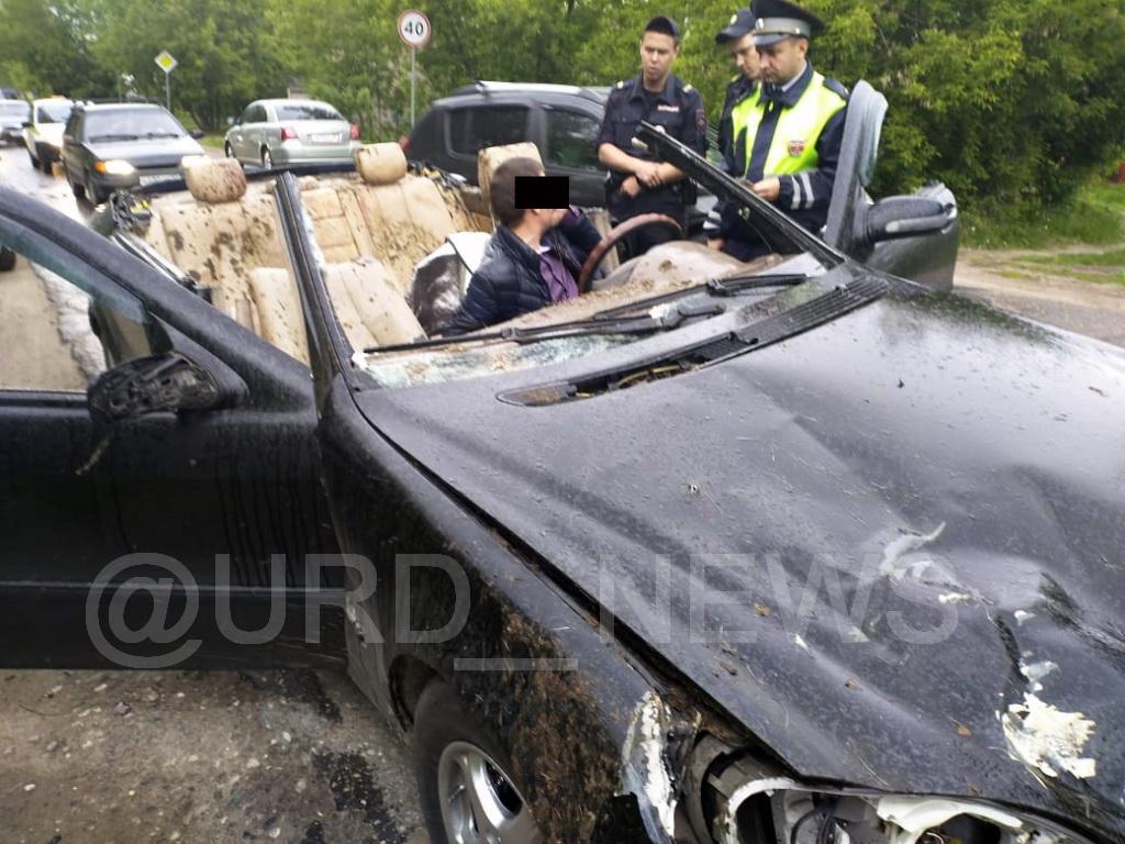 Пьяный водитель с обрезом ездил по Кинешме в разбитом кабриолете автомобили,автомобиль,видео,происшествия,Россия