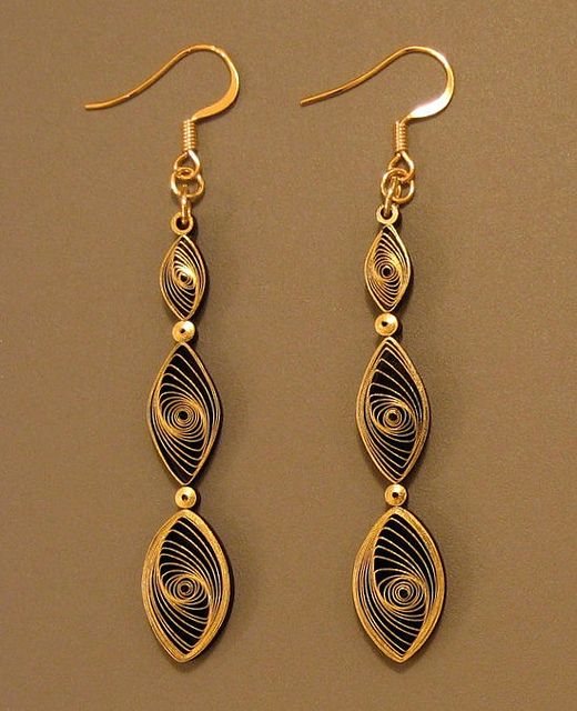 Quilled Gilded Earrings Tutorial by all things paper, via Flickr