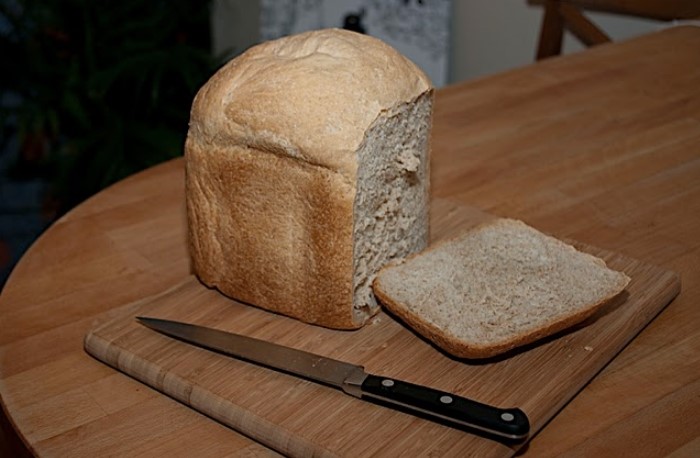 Если блюдо оказалось слишком острым, сразу же зажуйте еду хлебной корочкой / Фото: stihi.ru