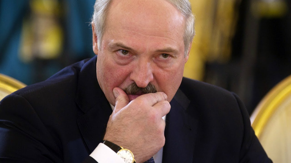 Лукашенко Европе не сдаётся, отбивается. Объединению с Россией придётся сдаться.