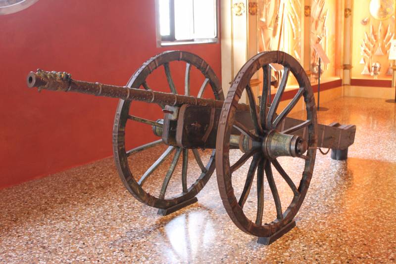 Оружейная палата Дворца дожей. Доспехи и оружие Оружейная палата Дворца дожей. Доспехи и оружие история