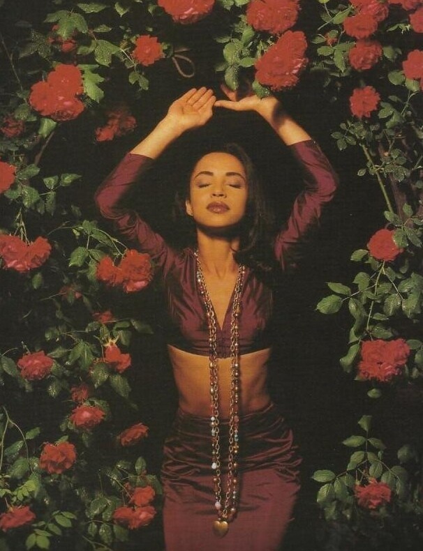 Топ «самых горячих женщин музыкальной сцены 80-х»!