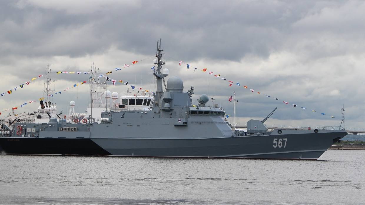Свыше 20 кораблей ЧФ завершили учения в Черном море
