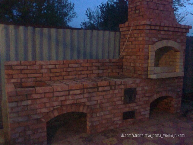 Вот так мы сложили мангал из кирпичей Вот так мы сложили мангал из кирпичей разное,строительство и ремонт