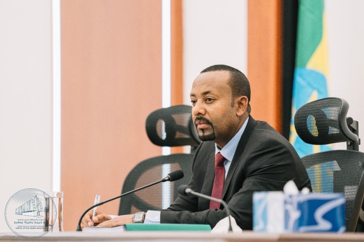 Граждане Эфиопии поддержали переизбрание премьер-министра стихийной демонстрацией Граждане Эфиопии поддержали переизбрание премьер-министра стихийной демонстрацией Весь мир