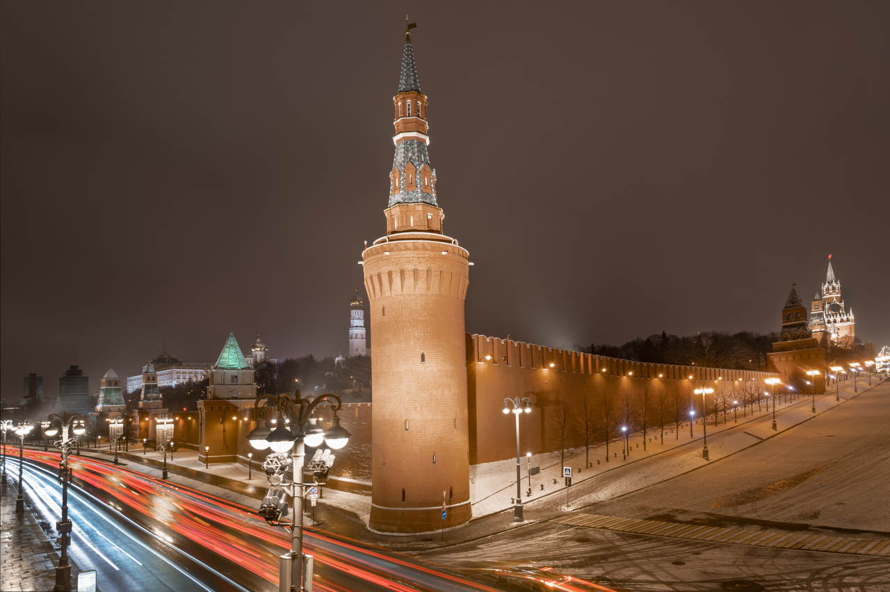 Sightseeing in moscow. Московский кремль и красная площадь всемирное наследие. Причал «захарково» в южном тушине. Ленинградский проспект – 139 метров. Столица.