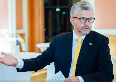 Украинский посол заверил немецкие СМИ: Украина спасет немецкий автопром и покроет потери от антироссийских санкций новости,события,новости,политика,события