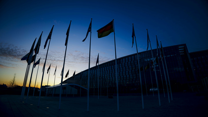 КИЕВУ — ОПЛЕУХА, НАТО — ПЕРЕСБОРКА. ПОДВОДНЫЕ ТЕЧЕНИЯ СВО РАСКРЫТЫ