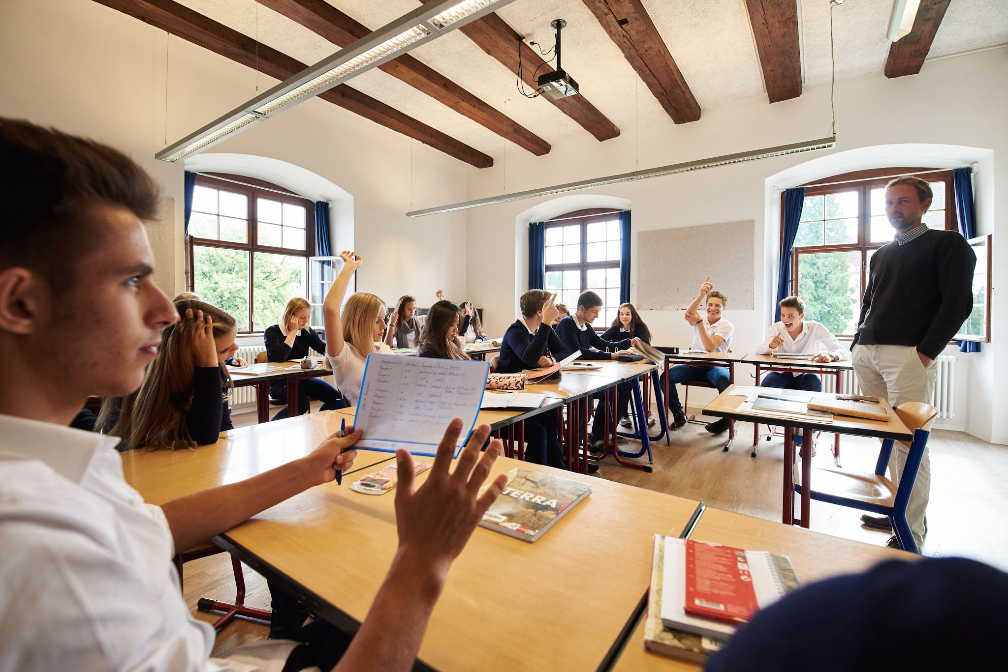 Школы и ученики в немецкой школе. Schule Schloss Salem школа в Германии. Образование в Германии гимназия. Образование в Германии средняя школа. Средняя старшая школа в Германии.