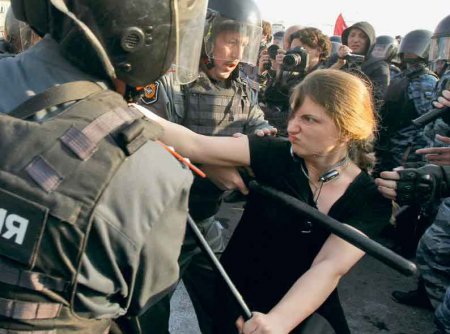 Летнее обострение: Все украинцы – бандеровцы... и Крым
