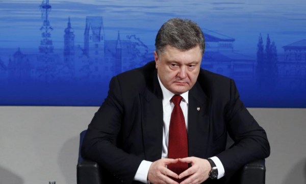 В Киеве освистали Порошенко за оскорбление России: «Вали отсюда, предатель!»