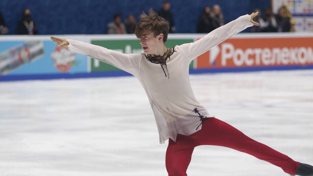 Российский фигурист Кондратюк одержал победу на чемпионате Европы в одиночном катании