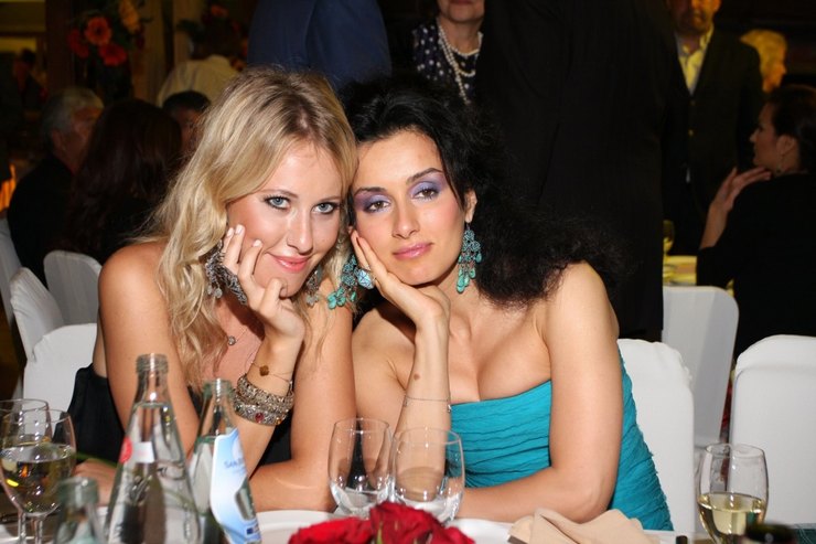 Знаменитости, с которыми скандалила Ксения Собчак 