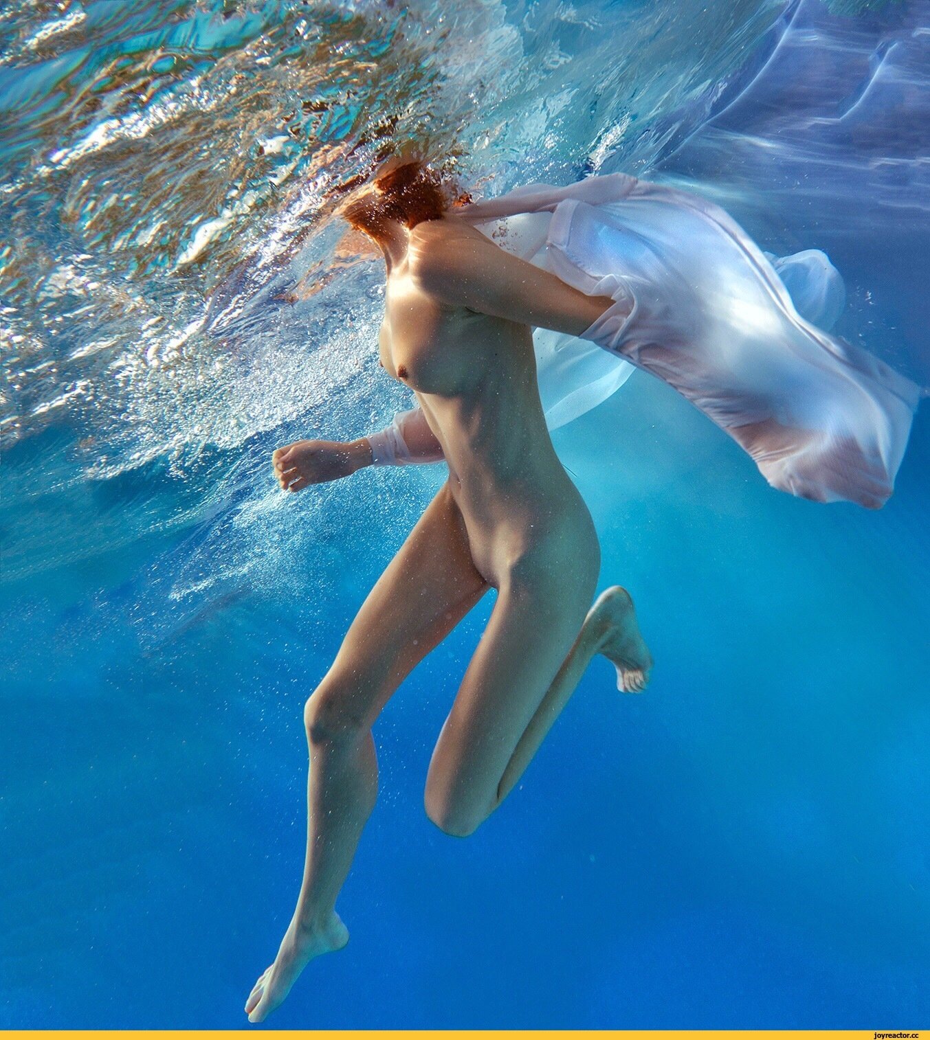 голая женщина на воде фото фото 81