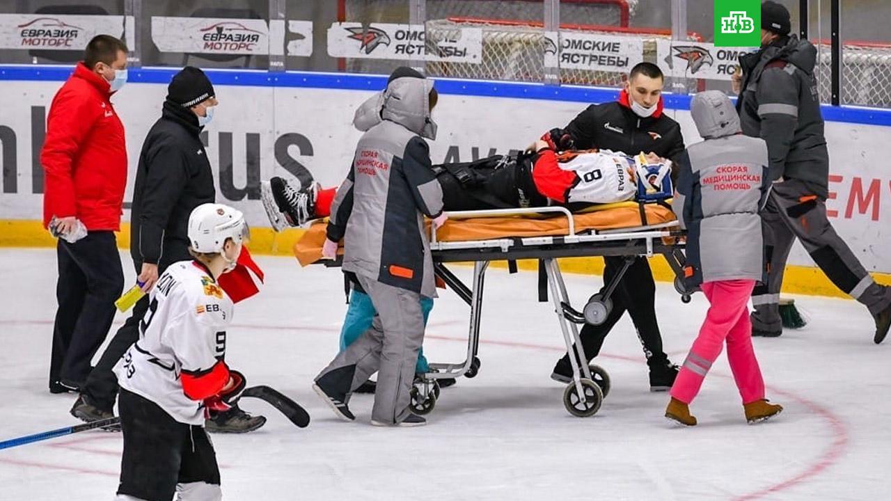 Хоккеиста Паничкина госпитализировали с сотрясением после драки во время матча