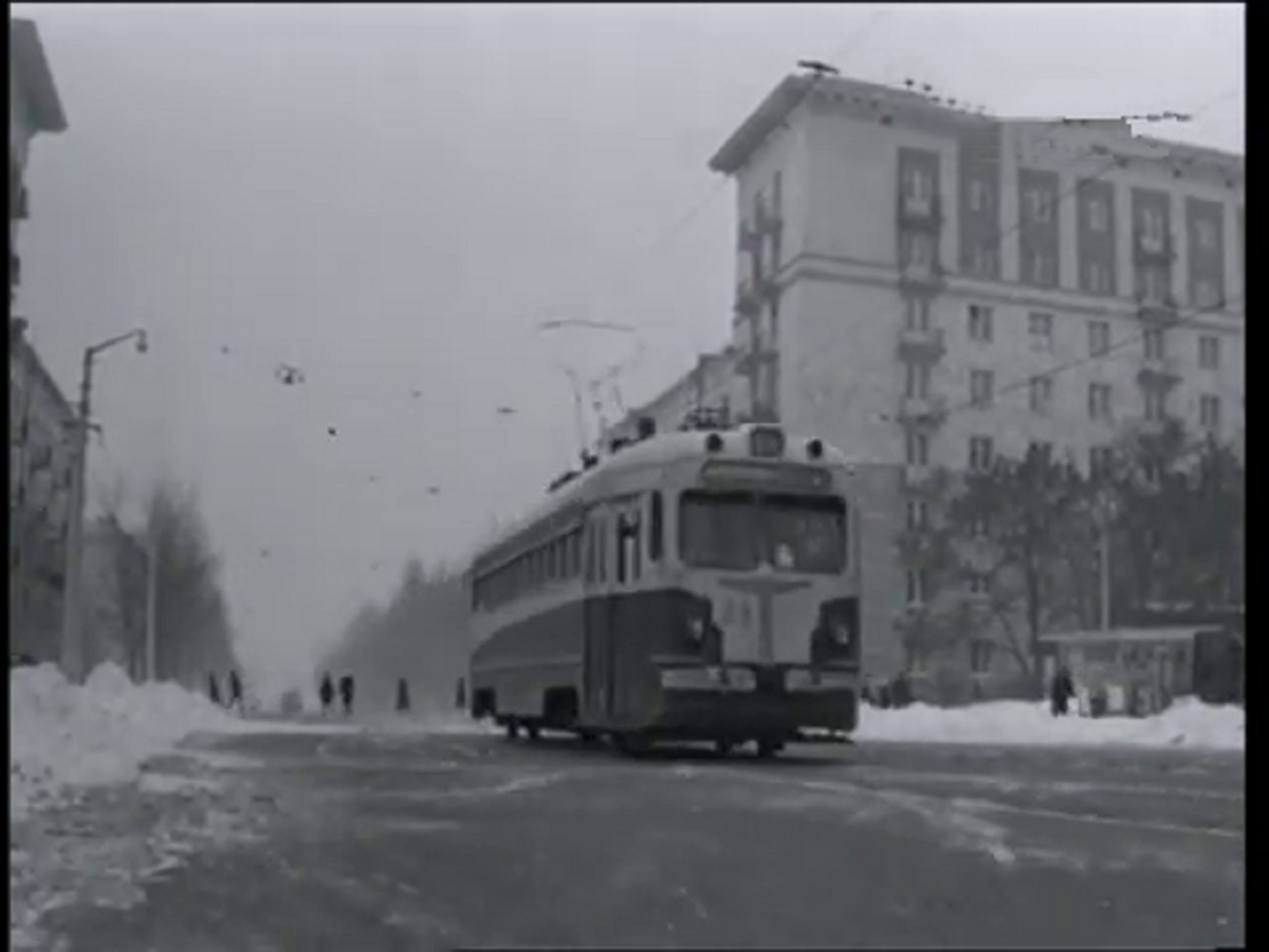 Побывал на месте съемок фильма 1968 года «Переходный возраст» в Волгограде. Показываю, как изменился город с тех пор фильма, Переходный, Современный, Волгограда, набережная, Волгограде, Волги, Ленина, городе, Павших, борцов, после, здание, Герхардта, Волгоградского, Павлова, театра, практически, драматического, проспекту