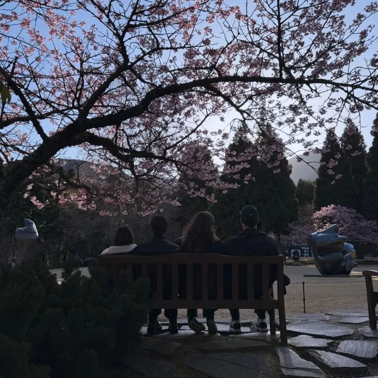 Теперь никто не узнает: жена Ивана Урганта кардинально сменила имидж Кикнадзе, Эрика, Ургант, Наталья, рождения, также, матерью, Россию, стала, честь, этого, отношения, добрый, мужем, скамьи, школьной, дочерьми, вместе, поздравил, трогательно