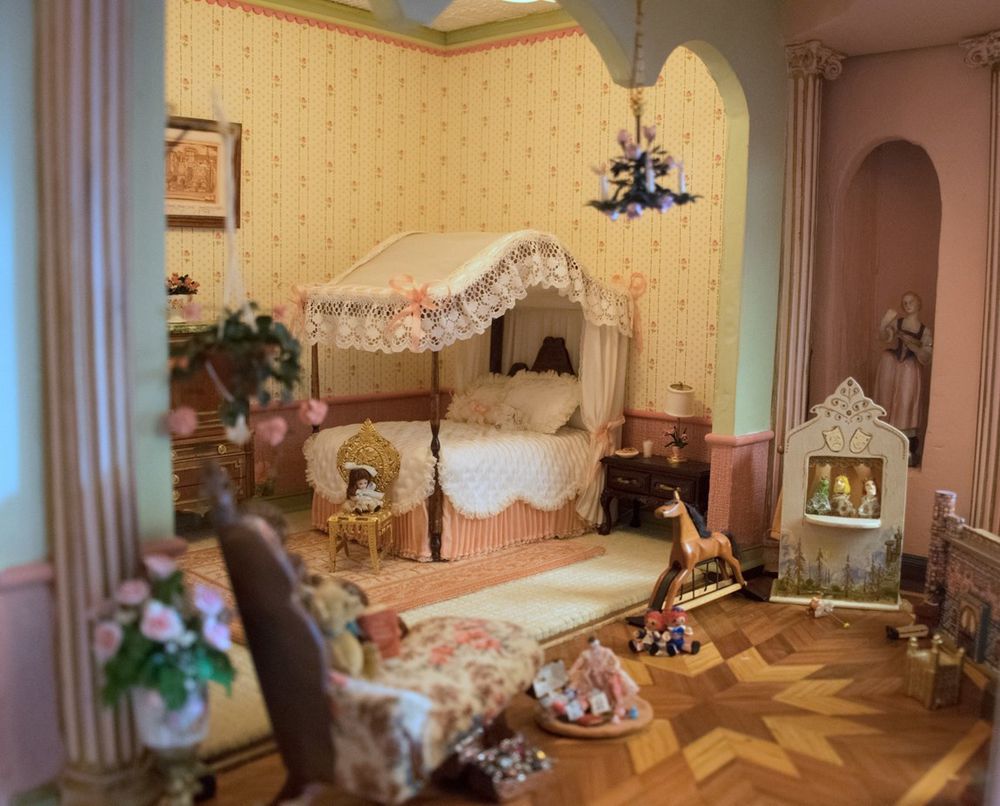 Знаменитый кукольный замок Astolat Dollhouse Astolat, замка, замок, Dollhouse, включает, столько, чтобы, времени, зависимости, Castle, стены, всего, интерьера, более, являются, известных, высочайшего, шедевров, деревянные, панели