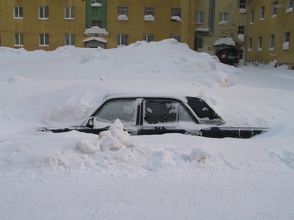 Обычная зима в Норильске города и страны, города, зима, необычное, Норильск, Россия, снегопад