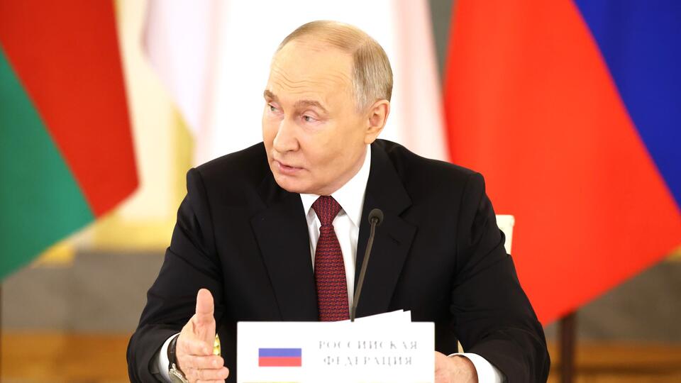 Путин и Пашинян начали отдельную двустороннюю встречу