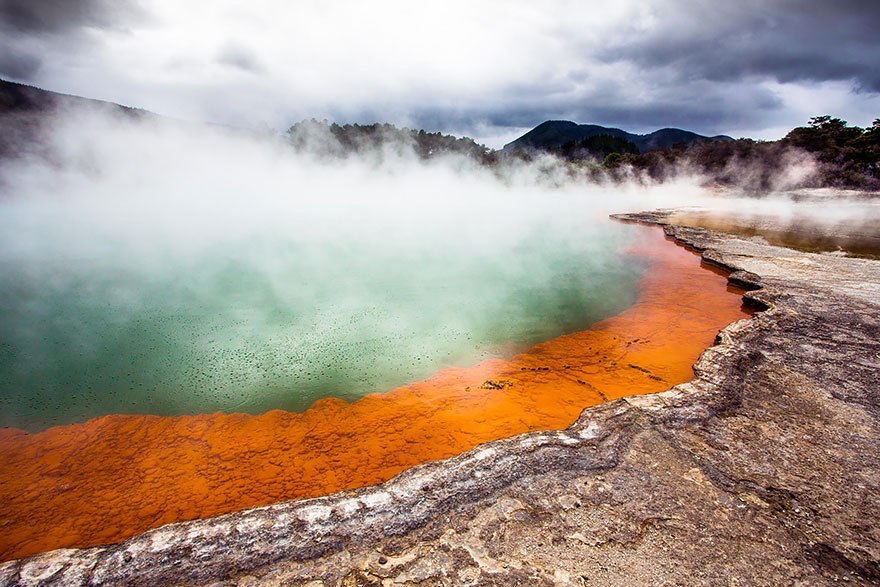 30. Горячий источник Champagne Pool (Бассейн с шампанским), Новая Зеландия