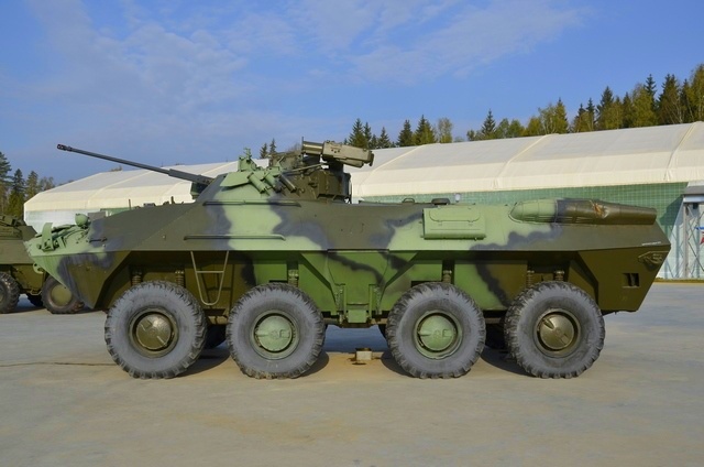"Разворот по-танковому": чем ценна необычная возможность БТР-90 "Росток"