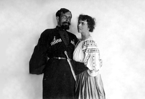 Павел Дыбенко и Александра Коллонтай. Фото: wikimedia.org