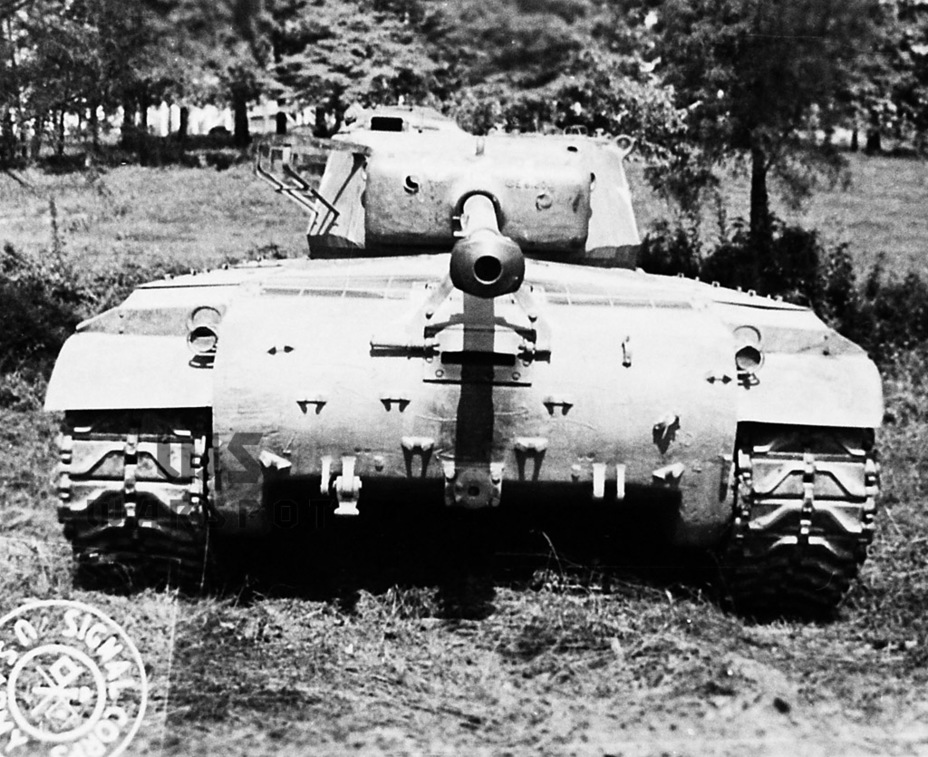 ​Судьба Medium Tank T23 оказалась незавидной. Подобно Heavy Tank M6, эти машины так и не увидели поля боя - Электротанк по-американски | Warspot.ru