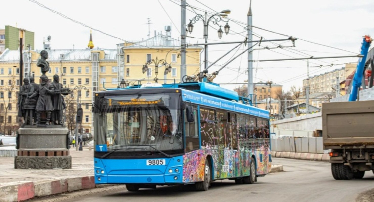В Сети уверены в надобности вернуть в Москву троллейбусы Автомобили