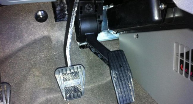 Неисправности и регулировка электронной педали газа Ремонт