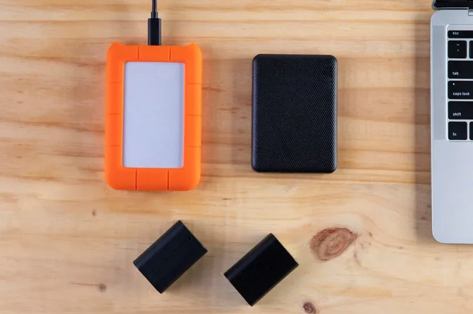 Как выбрать пауэрбанк для разных устройств. Рассчитываем мАч для мэтча