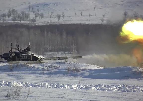 Центральный военный округ вывел свои основные танковые силы на учения