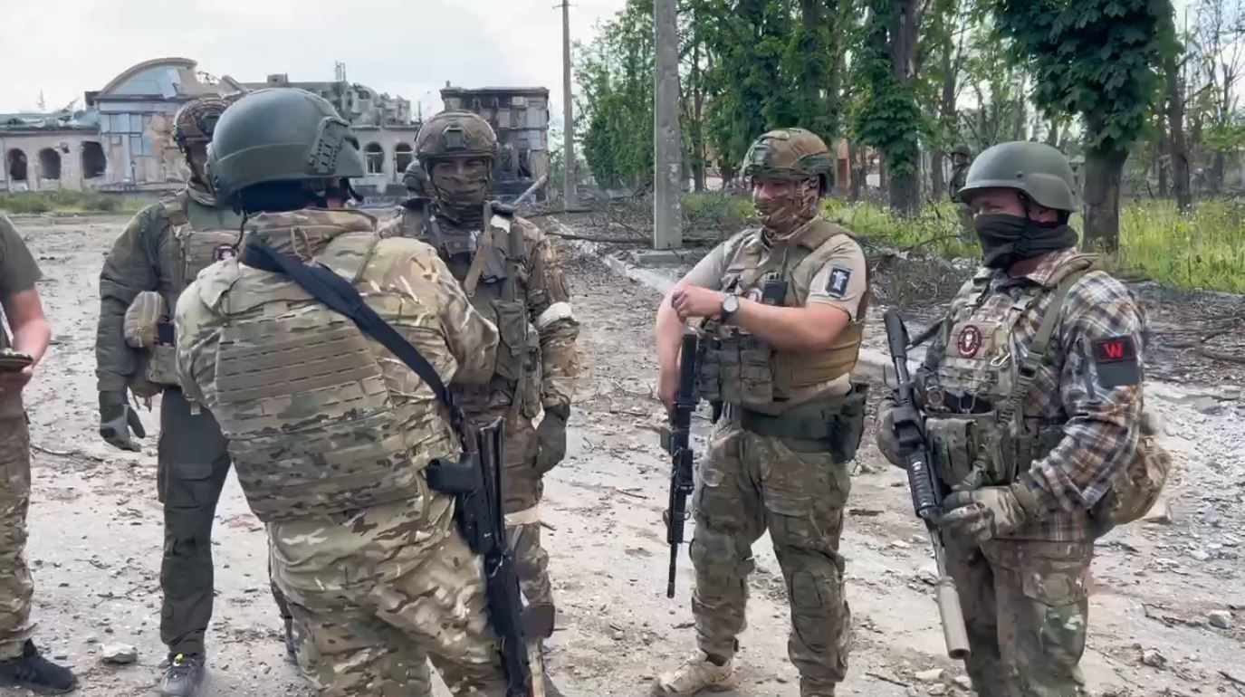 Девятый вагнер позывной. Лотос чвк вагнер. Первый и девятый в вагнере. Первый и девятый в вагнере. Первый и девятый в вагнере.