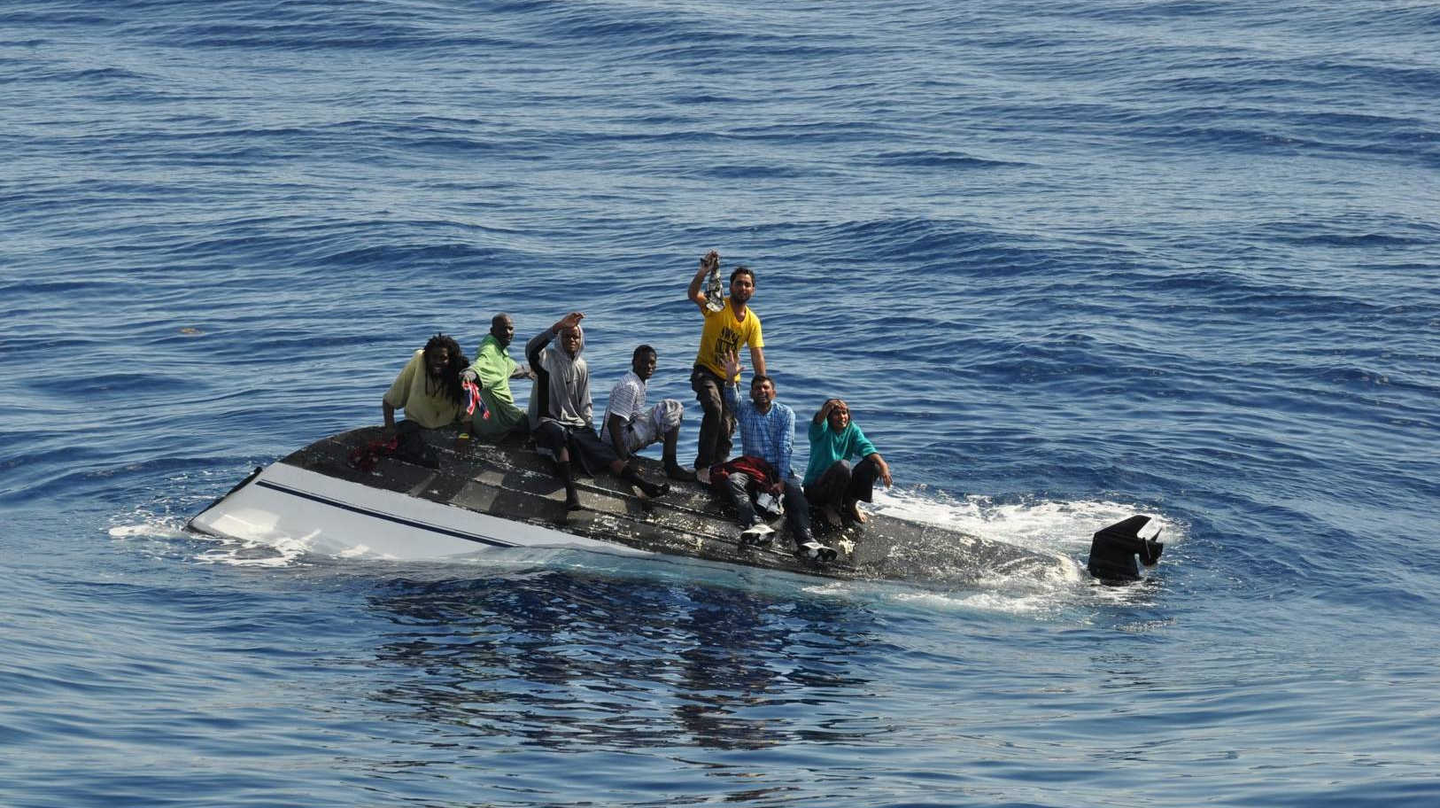 Две лодки с мигрантами затонули в Средиземном море