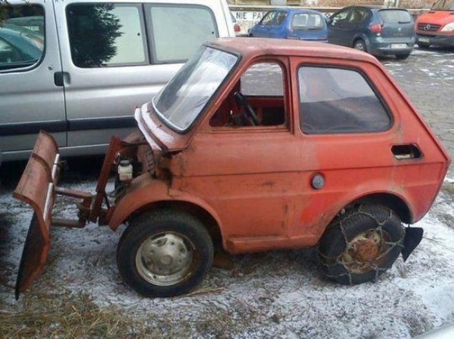 Креативный подход к уборке снега авто