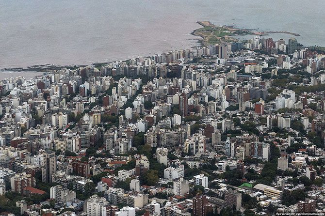 Знакомьтесь: Монтевидео Монтевидео, Уругвае, почти, Просто, Смотрите, рисовать, страна, решетке, живут, город, Уругвай, здесь, жители, марихуану, может, получается, Город, здания, вкуснее, домов