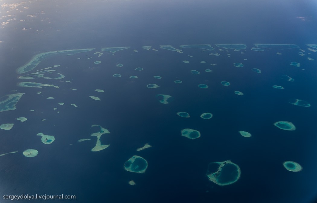 Мальдивы с высоты птичьего полета виллы, можно, океана, строят, подводный, огромное, Jumeirah, уровня, находятся, метров, отеля, отелях, атолла, во время, всего, сфотографировать, на дне, Большинство, островах, принципу
