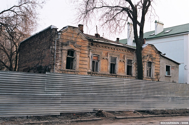 Прямые попадания. Более 150 исторических зданий уничтожено в Ростове за последние 10 лет!!! сейчас, города, здание, начало, здания, конец, Администрацией, застройки, затем, которые, вместе, историческую, архитектуры, жилой, середине, объектов, теперь, место, минимум, зданий