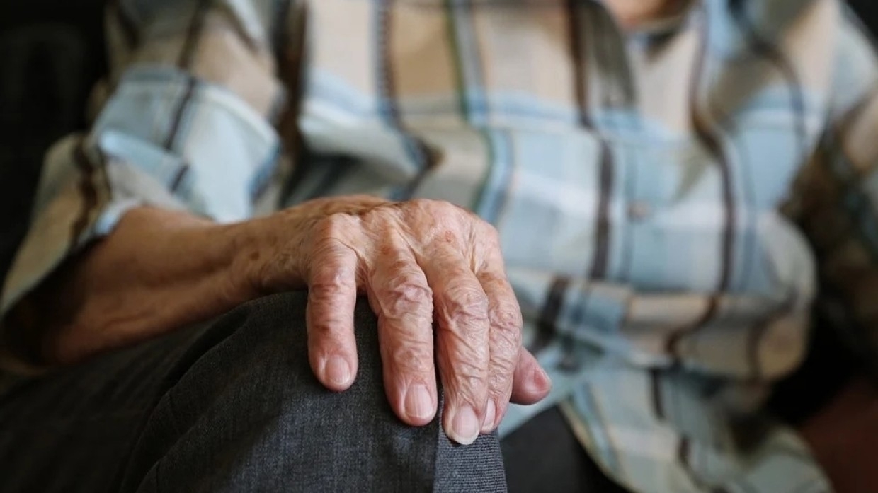 Пенсионер торопился в магазин и сбил двух детей на «зебре» в Свердловской области