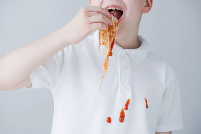 Как отстирать пятна от помидоров с одежды. Въедливые, но не вечные