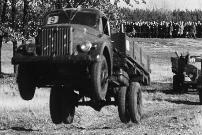 Как в СССР проверяли грузовики перед запуском в серию. Видео