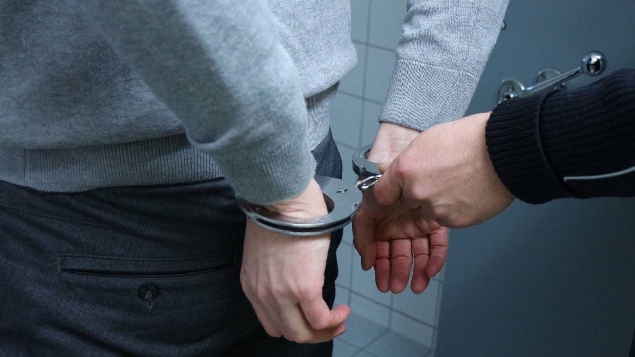 Следком Сургута задержал напавшего на девочку в лифте педофила