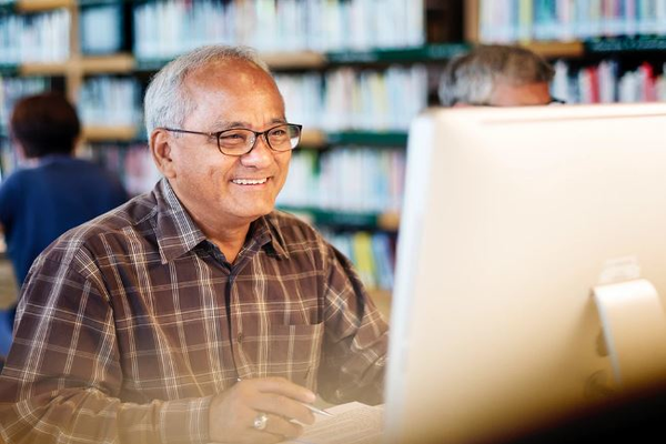 Горе-любовник лишился миллионов из-за знакомства в сети﻿