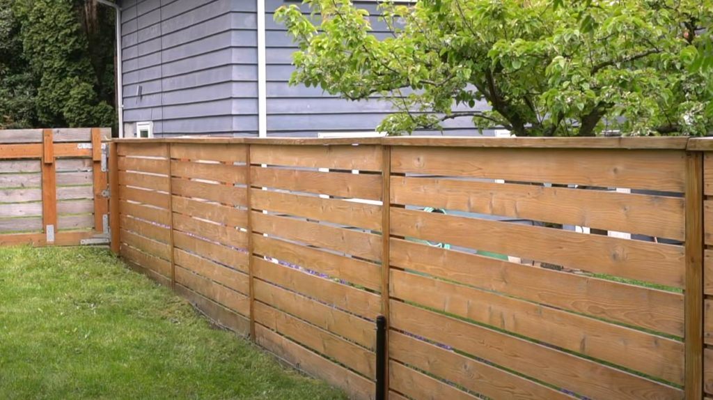 Как обновить старый деревянный забор для дома и дачи,мастер-класс