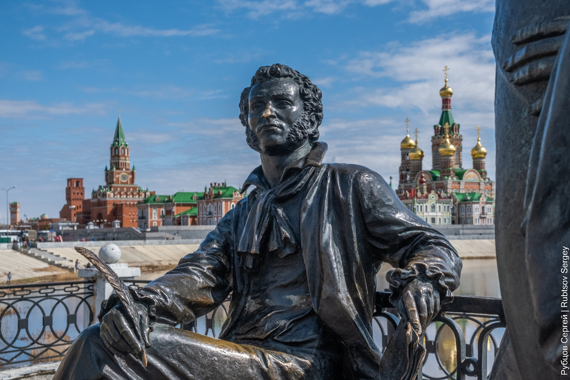 Йошкар-Ола – удивительный город-фейк Йошкар-Ола – удивительный город-фейк копия, здание, которые, сразу, является, только, замка, решил, когда, копией, одной, памятник, город, стоит, Республики, посмотреть, зданий, чтобы, довольно, ЙошкарОле