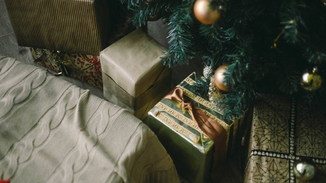 Парфюм и наборы для душа оказались самыми бесполезными подарками на Новый год