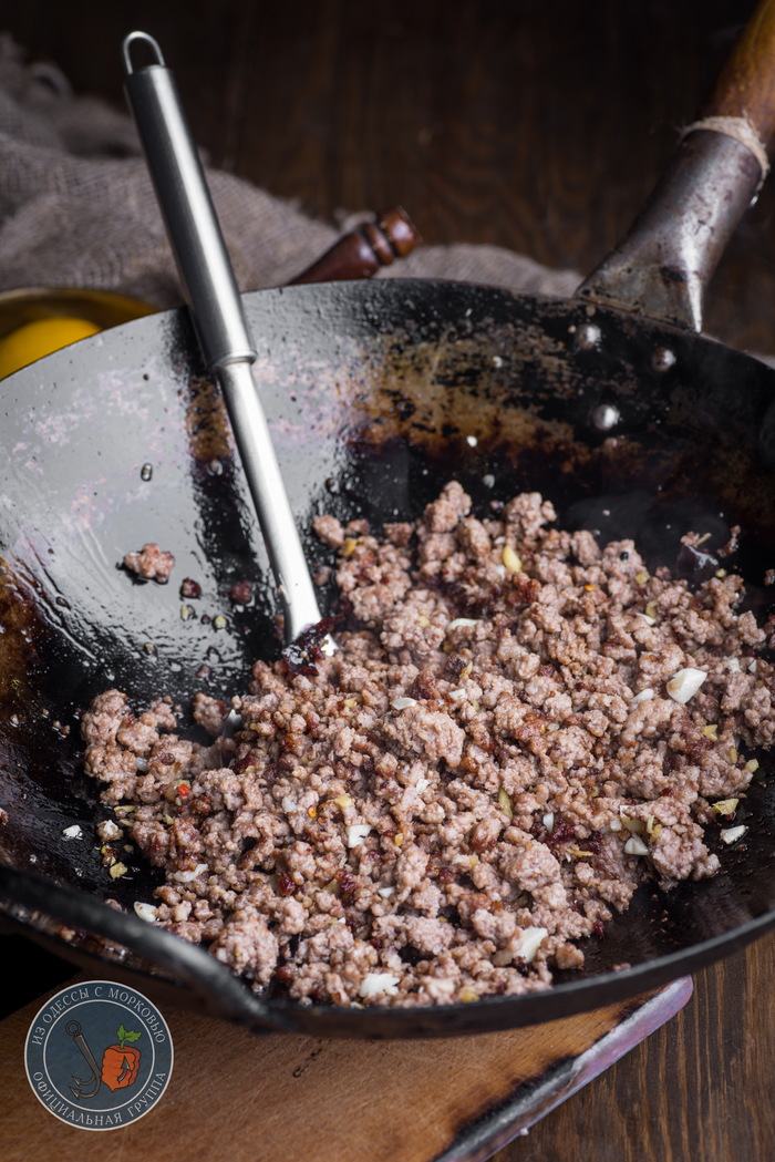 Жареная фасоль с мясом в сычуаньском стиле фасоль, можно, перец, масло, Фасоль, слегка, перца, масла, разогреть, зеленый, должна, минуту, сычуаньского, делать, перемешать, чеснока, найти, такие, случаю, таких