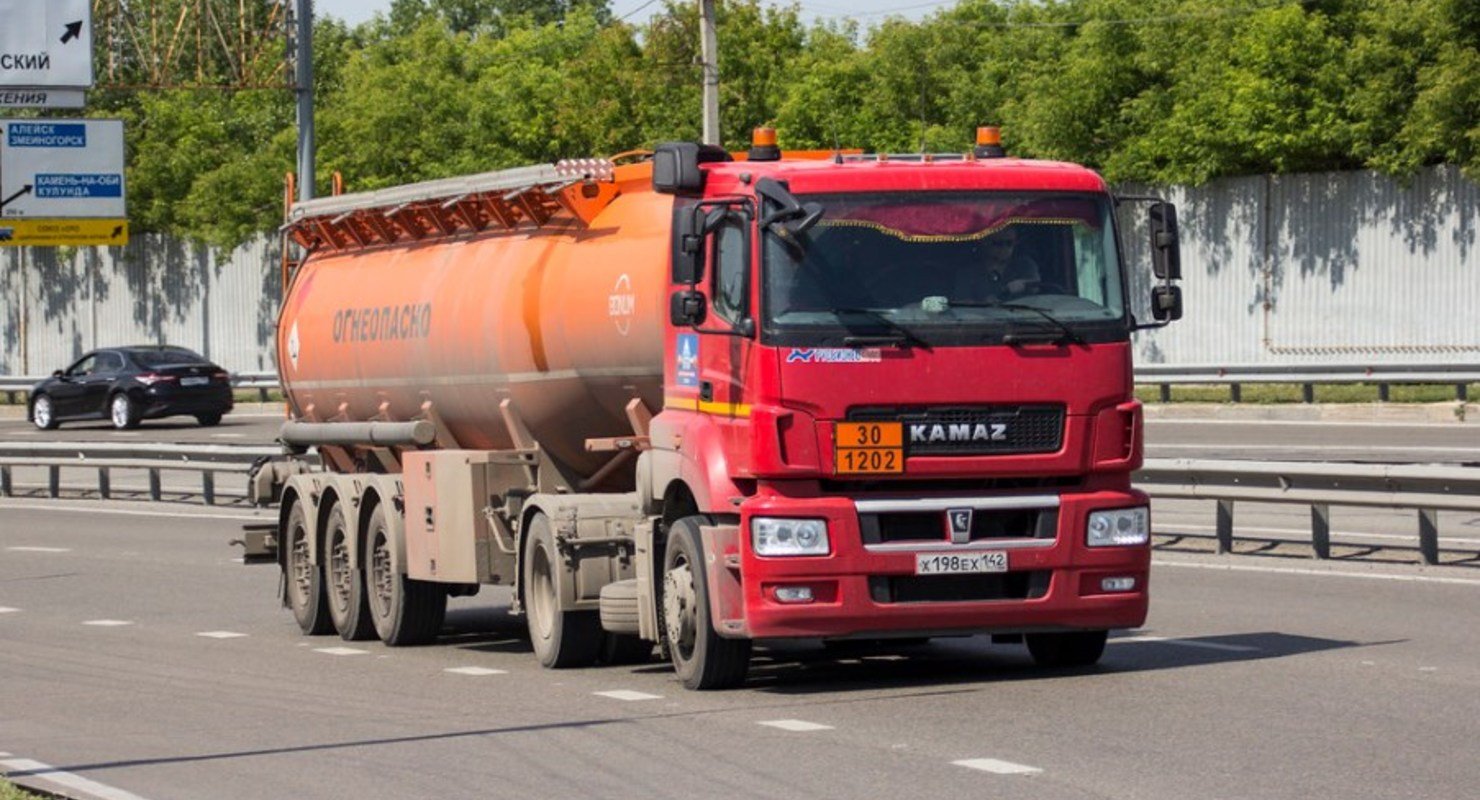 Когда начнут действовать новые требования к автоцистернам для перевозки опасных грузов?